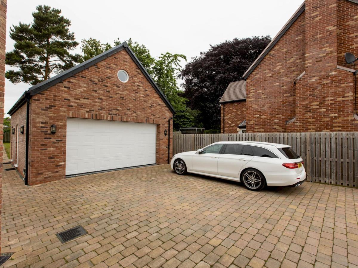 Pass The Keys Superb Space In The Idyllic Village Of Loppington Shrewsbury Bagian luar foto